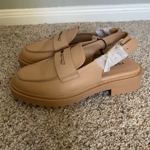 Tan Loafers *NWT* - Picture 3 of 9
